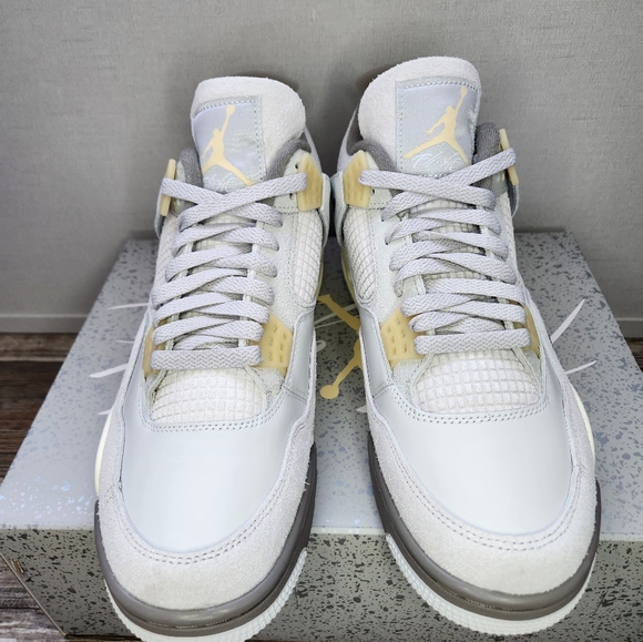 Nike Air Jordan 4 Retro SE Craft Photon Dust - Picture 3 of 9